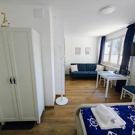 Gryfhaus - Nawigatora, 18m2 Dla Rodzin, Spokojny Pobyt, 2 - 4 Osoby * מידזיזדרויה