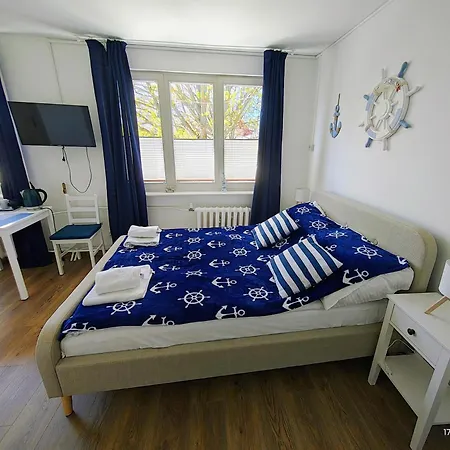 Gryfhaus - Nawigatora, 18m2 Dla Rodzin, Spokojny Pobyt, 2 - 4 Osoby * מידזיזדרויה