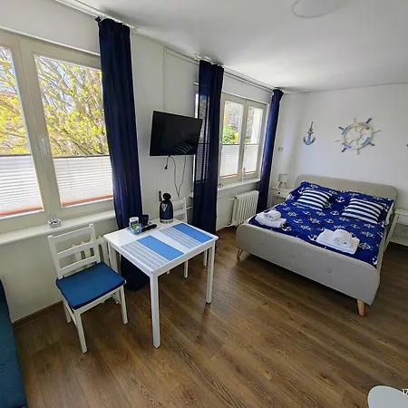 Gryfhaus - Nawigatora, 18m2 Dla Rodzin, Spokojny Pobyt, 2 - 4 Osoby * מידזיזדרויה
